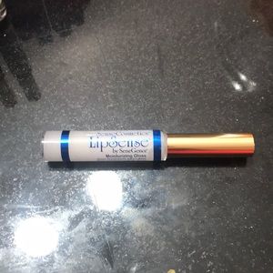 Matte gloss by Lipsense